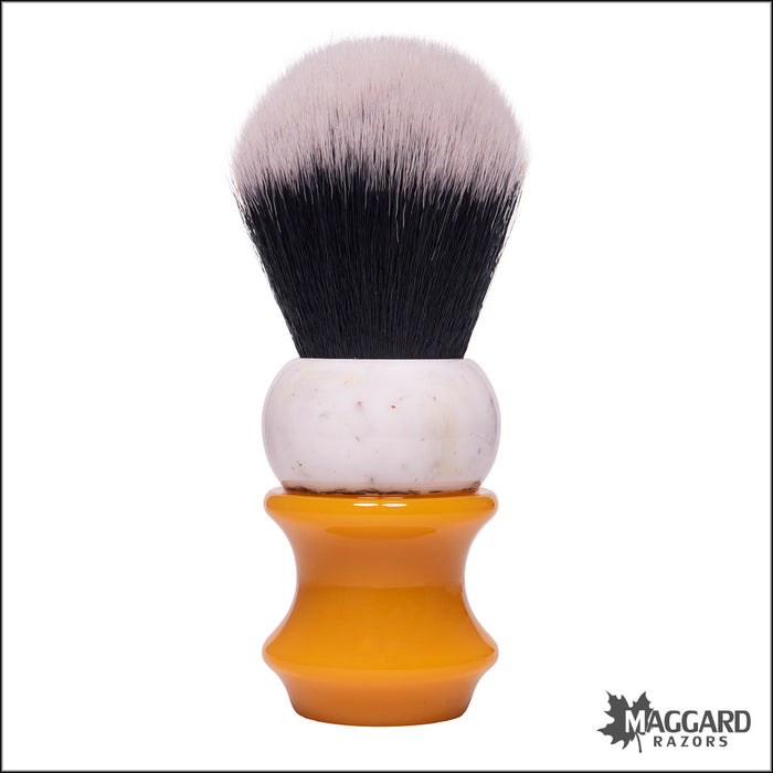 Wolf Whiskers 2024-4238-76 Kaylee Handle Custom Color with Maggard Razors Black and White Synthetic Knot, 26mm